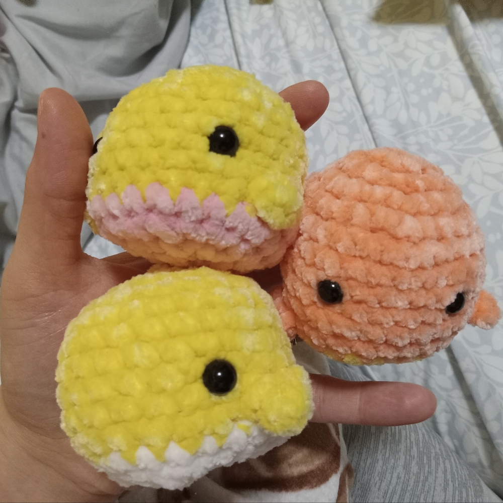 Handcrafted Mini whale stress plushies 🐳🐳🐳3 available! 💥💥💥